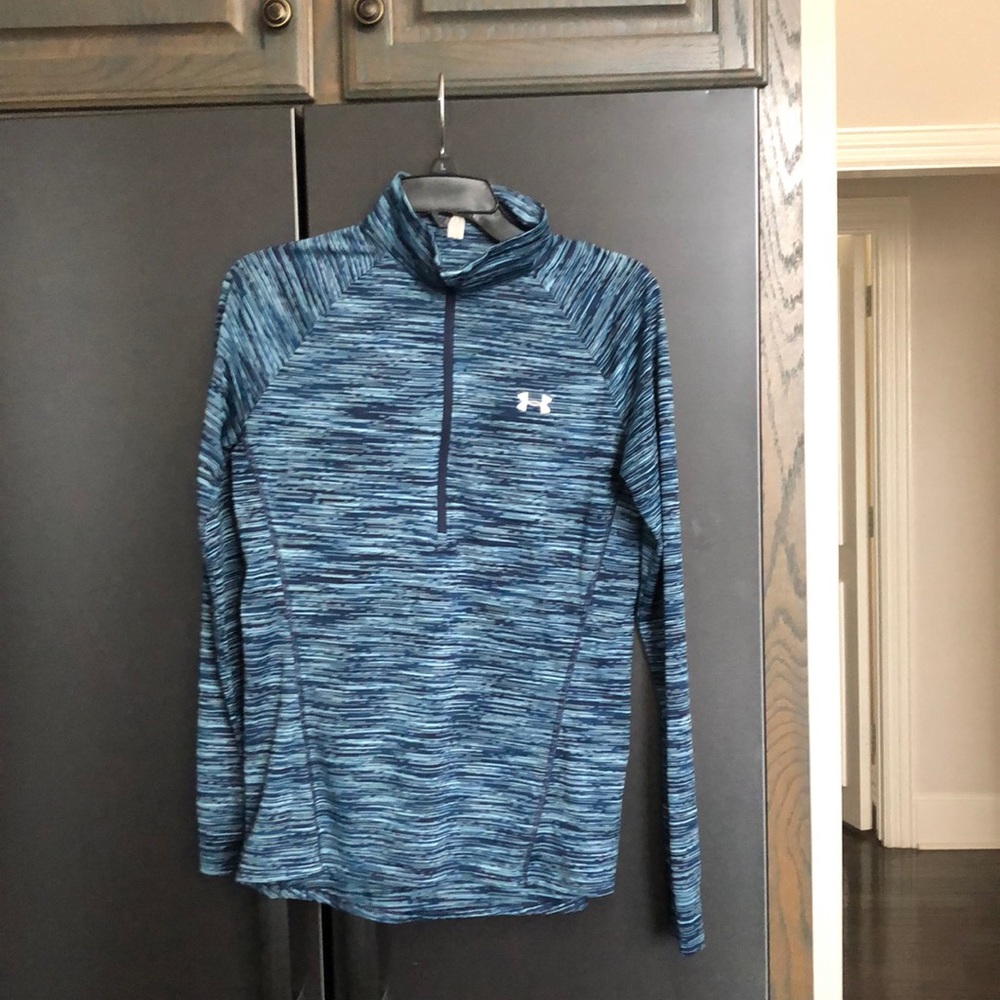 CUTE UNDER ARMORE HALF ZIP!!